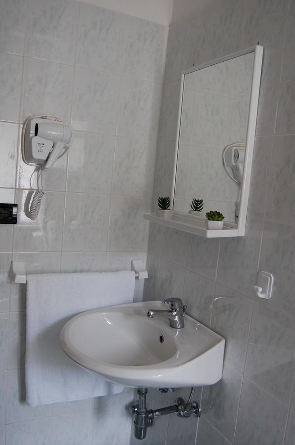 Hotel Flores Riccione Eksteriør bilde